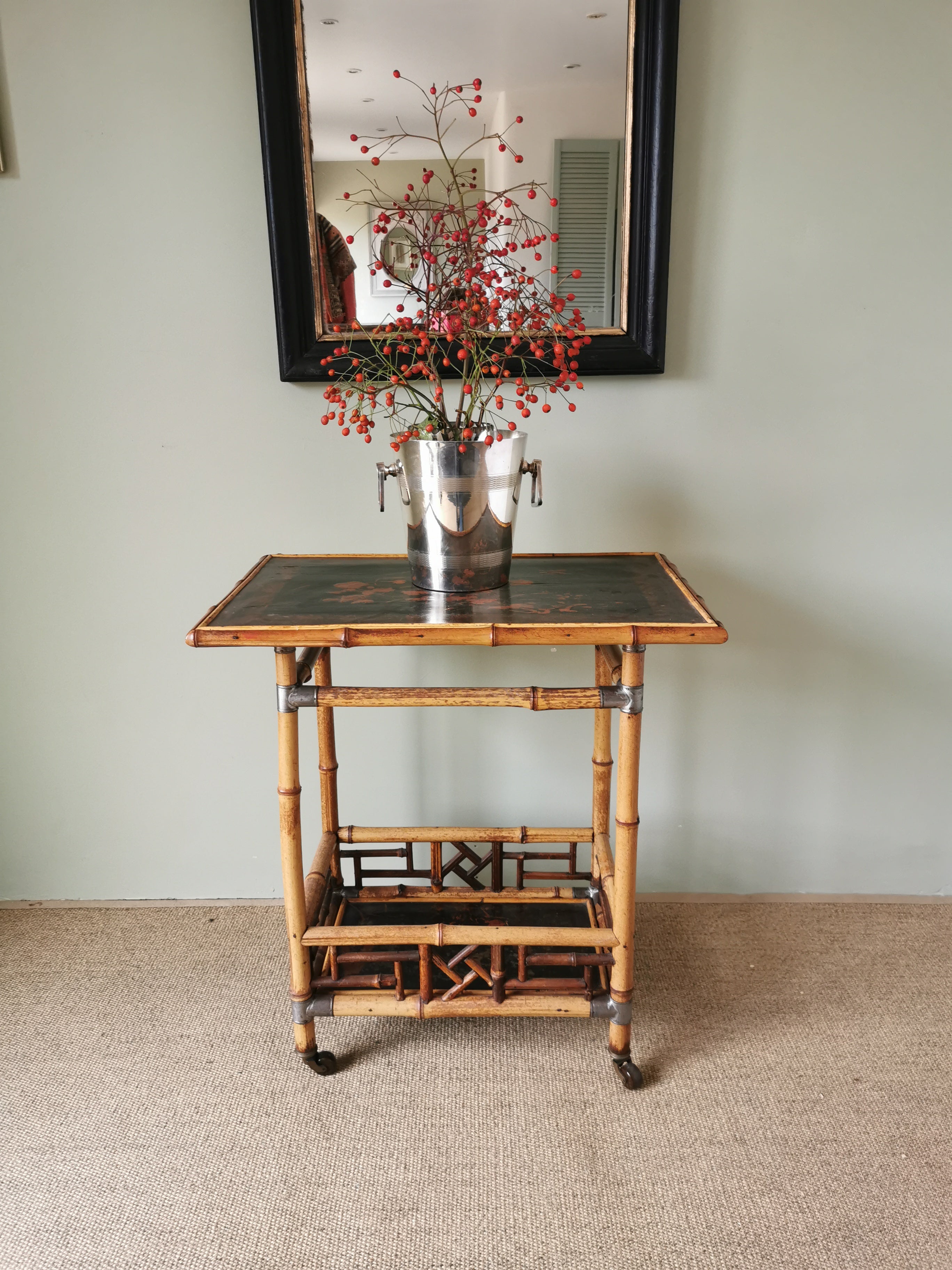 Tiger bamboo online table